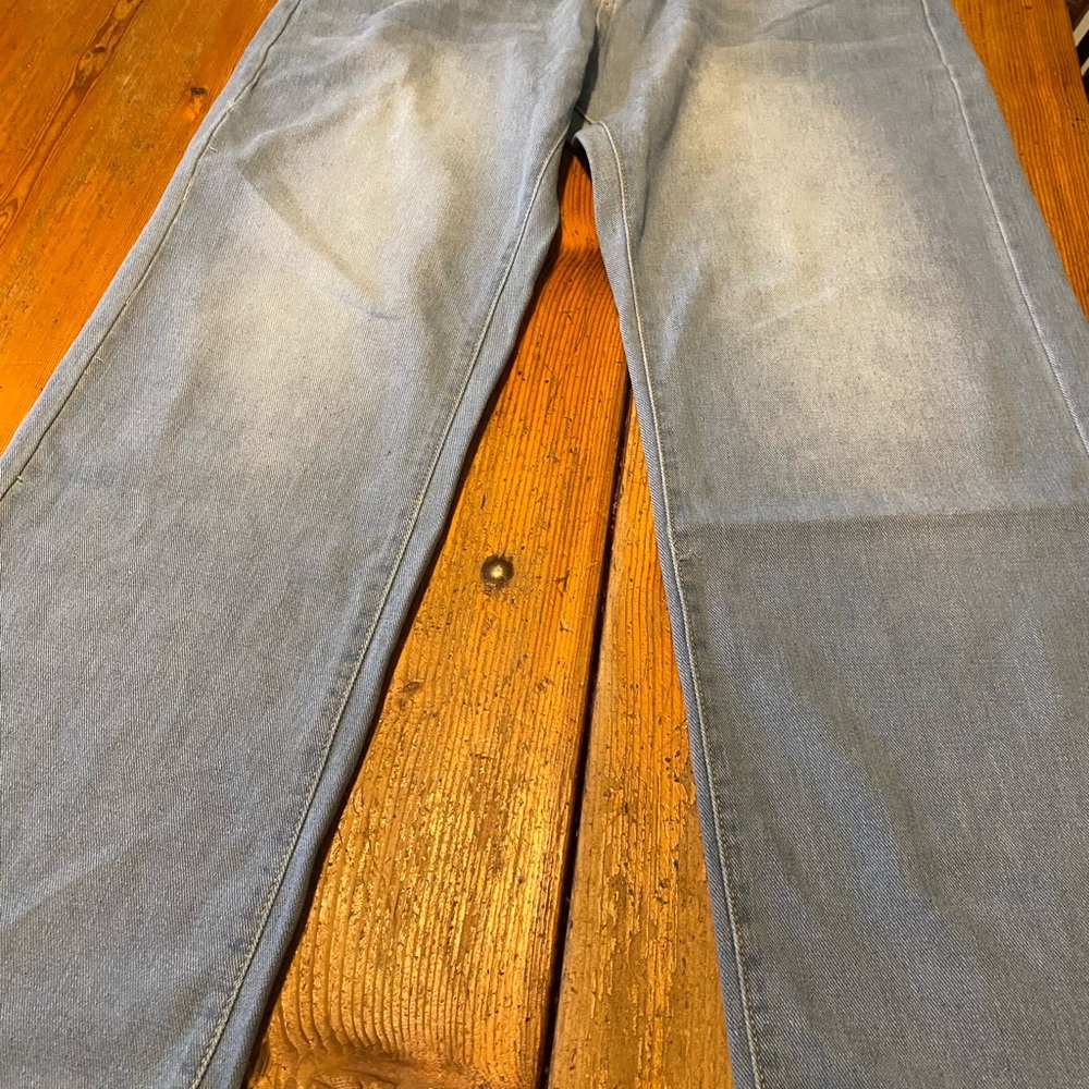 Women’s Wide Leg Jeans
